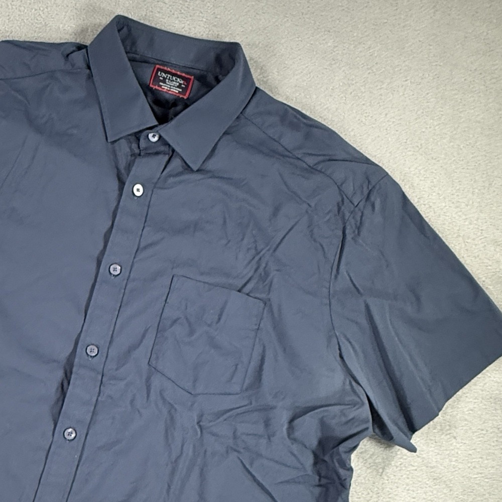 UNTUCKit Mens Navy Short Sleeve Button Front Shirt XL Relaxed Fit Nylon Blend